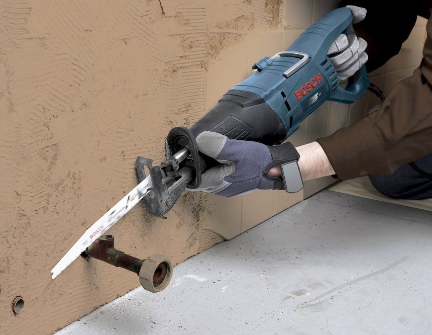 working with reciprocating saw