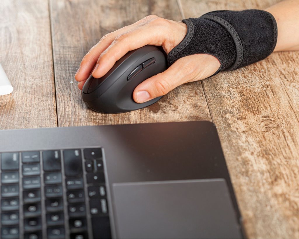 Did you know that people who use their mouse frequently pass around 27km with it a year? That’s a big number for such a small task. To relieve the discomfort of your mouse marathon we recommend using an ergonomic mouse. This type of mouse is designed to the shape and natural position of your arm and palm.
